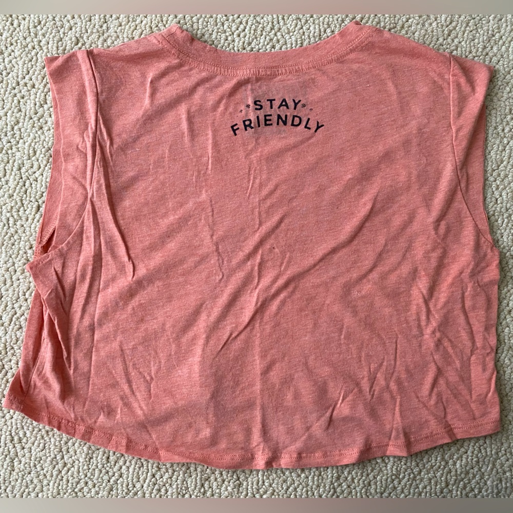 STRONG STRONG FRIENDS - Peach Cropped cap sleeve tank, Size M